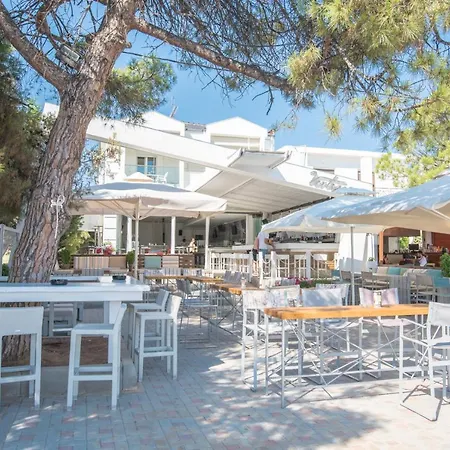 Aparthotel Vertigo Seaside *