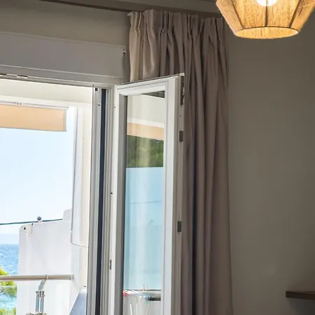 Vertigo Seaside 3* 니키티