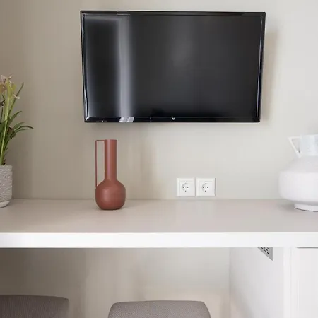 Vertigo Seaside 아파트호텔 니키티