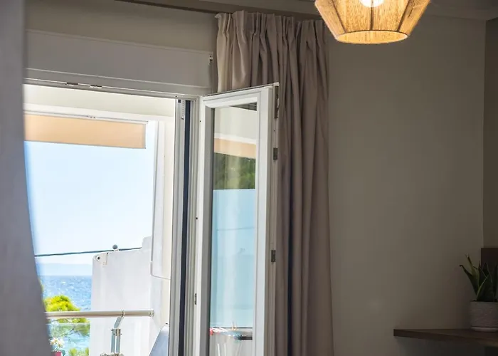 Vertigo Seaside 3* Nikiti (Sithonia)